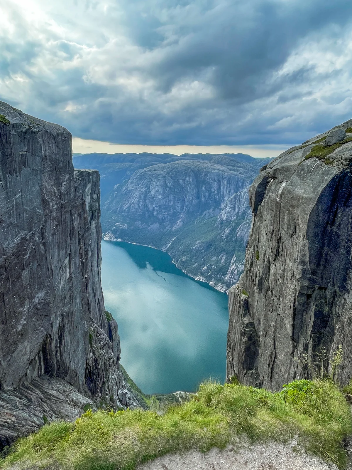 Image Kjeragbolten hike