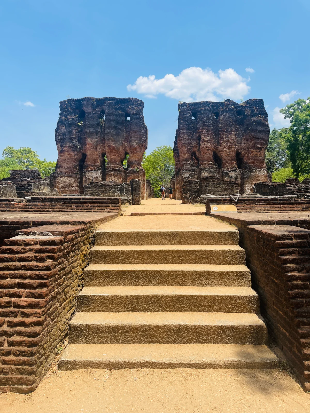Image Polonnaruwa