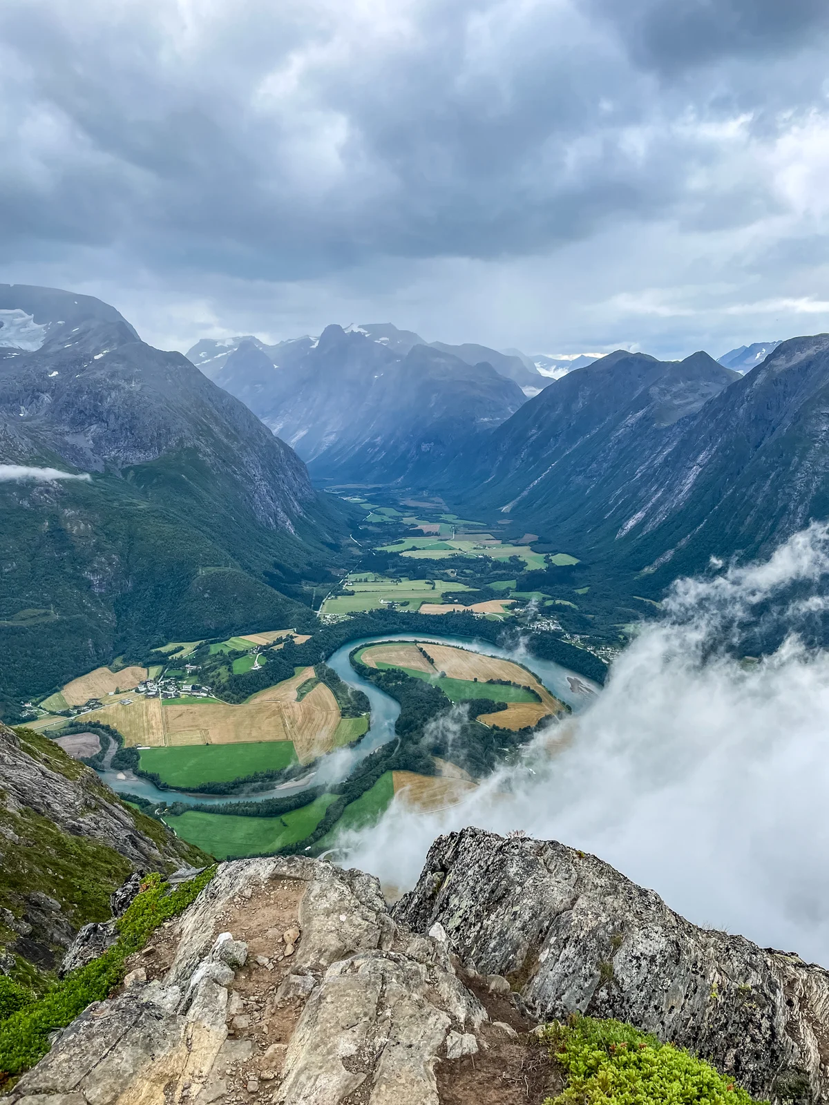 Image Romsdalseggen hike