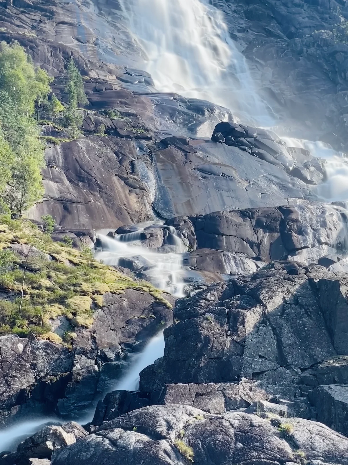 Image Drive to Odda (Hildal camping)